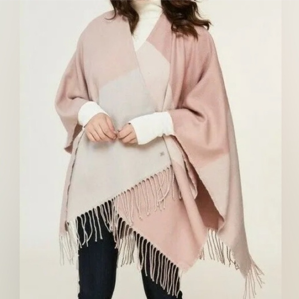 NWOT SOIA & KYO Fringed Blanket Shawl / Wrap One Size Fits All